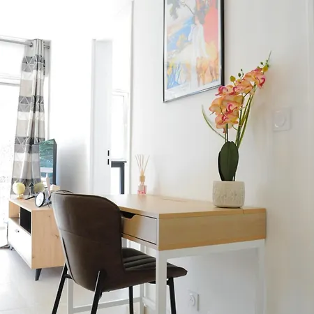 Cosy, Calme Et Climatise Proche Centre Apartmán *